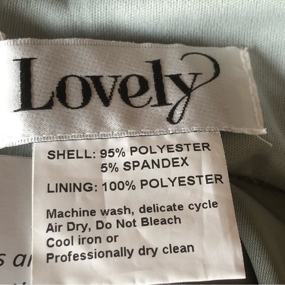 Lovely Womens Sage Green Velvet A-line High Slit Gown Size 4 - Picture 11 of 16